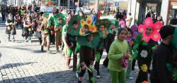 Imagem=1002_desfile_carnaval.jpg
Tamanho=45KB
Dimensão=500x236
Data Envio=11 Nov, 2015 1002_desfile_carnaval.jpg