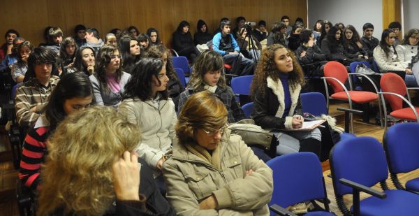 Parlamento_dos_Jovens_Sec_2011_(4).JPG