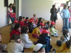 Imagem=visita_lindoso_23a02.jpg
Tamanho=27KB
Dimensão=438x331
Data Envio=11 Nov, 2015 visita_lindoso_23a02.jpg