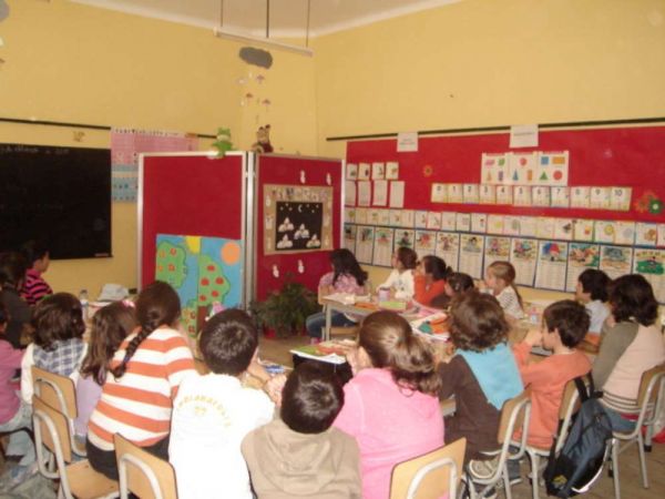 Por_detras_do_biombo_esta_a_comunidade___-1000.jpg