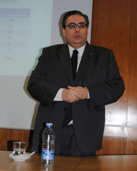 1112_Parlamento_Jovens01.jpg