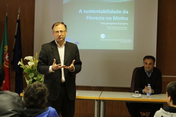 1112_coloquio_sustentabilidade_floresta.jpg