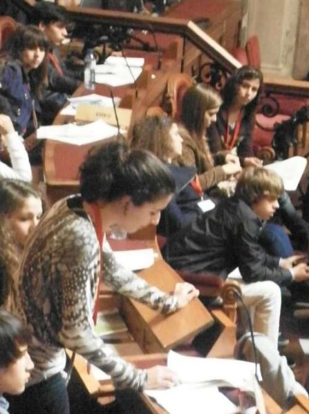 1112_parlamento_jovens_EB_05.jpg