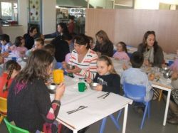 Imagem=1112_almoco_pais02.jpg
Tamanho=51KB
Dimensão=502x377
Data Envio=17 Jan, 2015 1112_almoco_pais02.jpg