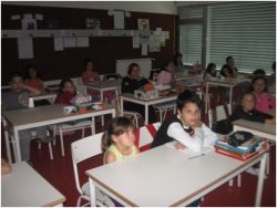 Imagem=1112_crasto_visita_aula01.jpg
Tamanho=27KB
Dimensão=500x376
Data Envio=17 Jan, 2015 1112_crasto_visita_aula01.jpg