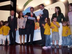 Imagem=1112_entrega_premio_ilidio_pinho.jpg
Tamanho=24KB
Dimensão=500x375
Data Envio=17 Jan, 2015 1112_entrega_premio_ilidio_pinho.jpg