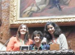 Imagem=1112_parlamento_jovens_EB_04.jpg
Tamanho=23KB
Dimensão=502x371
Data Envio=17 Jan, 2015 1112_parlamento_jovens_EB_04.jpg