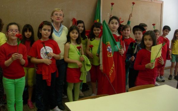 1304_poema_abril_foto.JPG