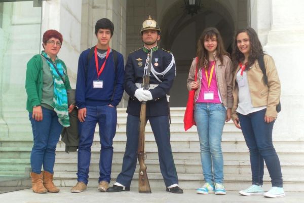 1306_parlamento_jovens_basico01.jpg