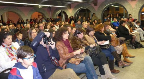 1503_noite_de_poesia01.jpg