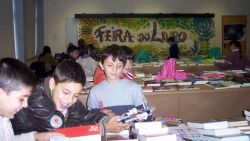 Imagem=1412_feira_livro01.jpg
Tamanho=59KB
Dimensão=1000x564
Data Envio=11 Nov, 2015 1412_feira_livro01.jpg
