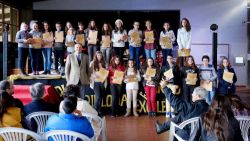 Imagem=1412_merito_excelencia02_6ano.jpg
Tamanho=85KB
Dimensão=1000x567
Data Envio=11 Nov, 2015 1412_merito_excelencia02_6ano.jpg