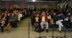 Imagem=1503_noite_de_poesia03.jpg
Tamanho=62KB
Dimensão=1000x535
Data Envio=11 Nov, 2015 1503_noite_de_poesia03.jpg