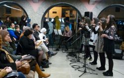 Imagem=1503_noite_de_poesia07.jpg
Tamanho=81KB
Dimensão=1000x628
Data Envio=11 Nov, 2015 1503_noite_de_poesia07.jpg