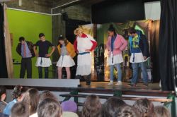 Imagem=1503_teatro_em_ingles02.jpg
Tamanho=60KB
Dimensão=1000x666
Data Envio=11 Nov, 2015 1503_teatro_em_ingles02.jpg