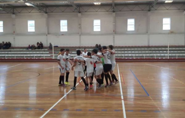 1605_campeoes_distritais_futsal02.jpg