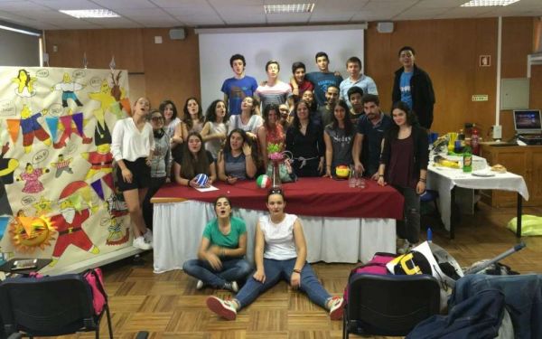 1606_hablando01.jpg