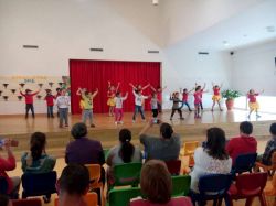 Imagem=1606_festa_finalistas_crasto01.jpg
Tamanho=56KB
Dimensão=1000x750
Data Envio=28 Out, 2019 1606_festa_finalistas_crasto01.jpg