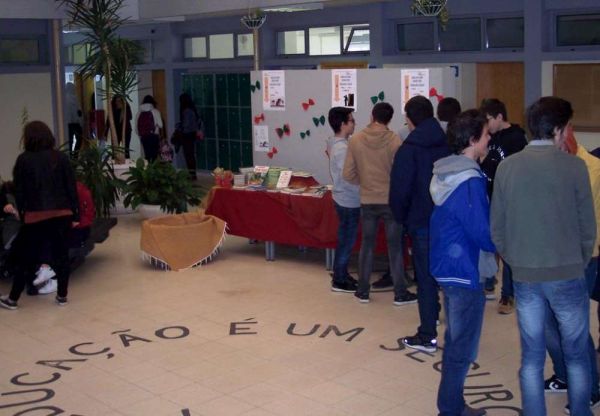1612_feira_do_livro_usado03.jpg