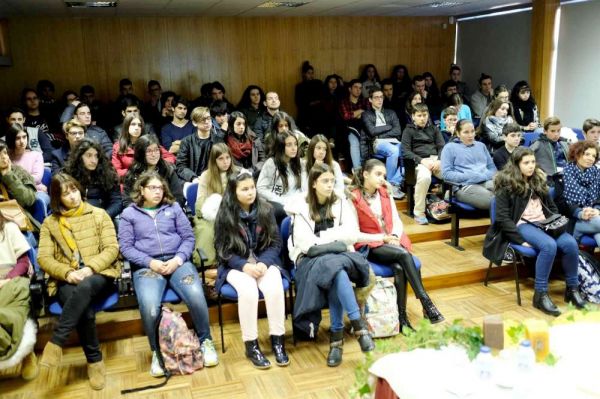 1701_parlamento_dos_jovens04.jpg