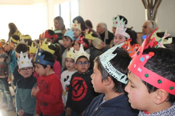 1702_visita_centro_social_ear05.jpg