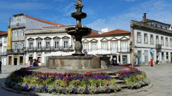 1705_5ano_visita_viana03.jpg