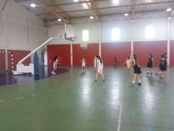 1705_basq_fem_inic01.jpg