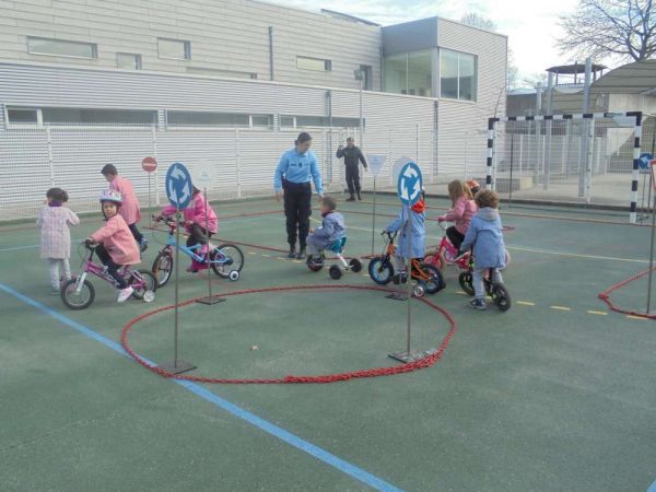 1803_bicicletas_na_escola01.jpg