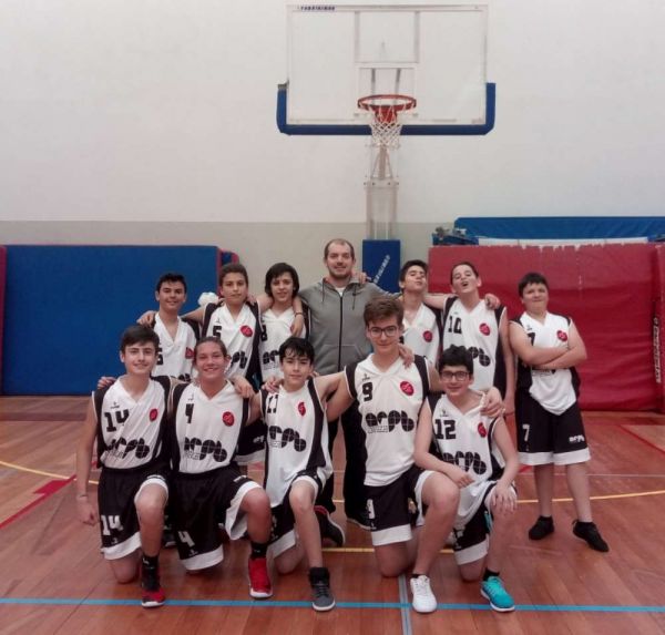 1805_basquetebol_inic_masculinos01.jpg