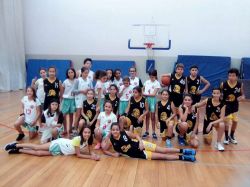 Imagem=1711_basquetebol_em_forca01.jpg
Tamanho=78KB
Dimensão=1000x749
Data Envio=13 Fev, 2022 1711_basquetebol_em_forca01.jpg