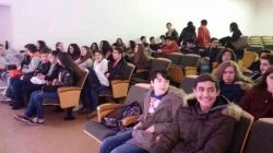 Imagem=1802_teatro_9ano03.jpg
Tamanho=51KB
Dimensão=1000x562
Data Envio=13 Fev, 2022 1802_teatro_9ano03.jpg