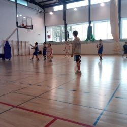 Imagem=1803_basquetebol_inic_masc06.jpg
Tamanho=72KB
Dimensão=768x768
Data Envio=13 Fev, 2022 1803_basquetebol_inic_masc06.jpg