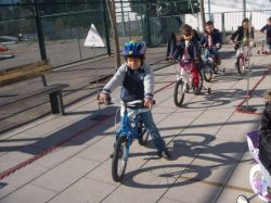 Imagem=1803_bicicletas_na_escola04.jpg
Tamanho=91KB
Dimensão=1000x750
Data Envio=13 Fev, 2022 1803_bicicletas_na_escola04.jpg