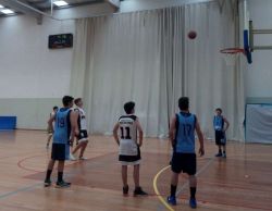 Imagem=1805_basquetebol_inic_masculinos05.jpg
Tamanho=49KB
Dimensão=1000x778
Data Envio=13 Fev, 2022 1805_basquetebol_inic_masculinos05.jpg