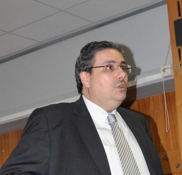 1401_parlamento_jovens01.jpg