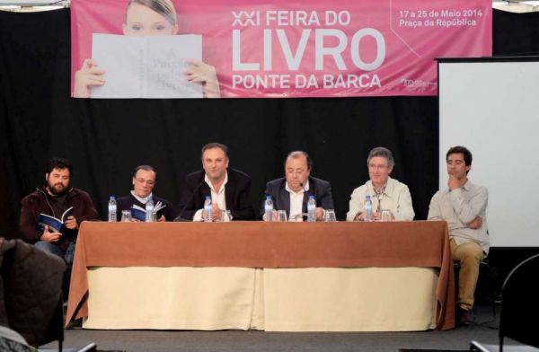 1405_livro_forais01.jpg