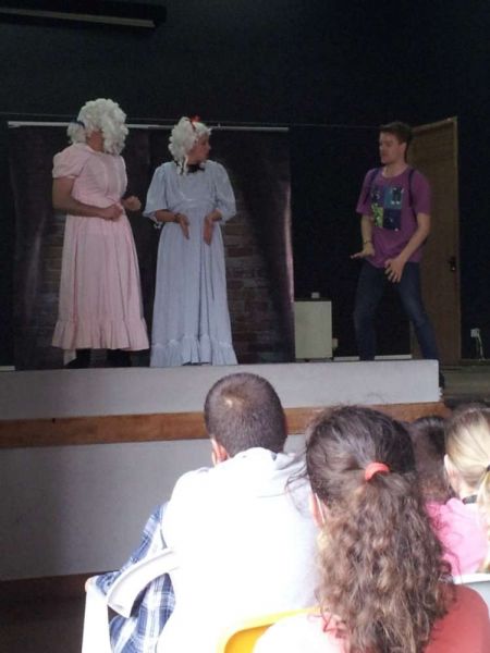 1405_teatro_em_ingles04.jpg