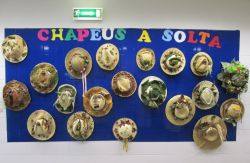 Imagem=1310_chapeus_a_solta02.JPG
Tamanho=220KB
Dimensão=1024x670
Data Envio=11 Jan, 2015 1310_chapeus_a_solta02.JPG