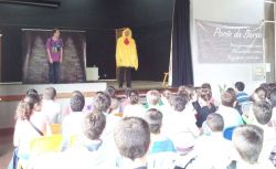 Imagem=1405_teatro_em_ingles03.jpg
Tamanho=50KB
Dimensão=1000x614
Data Envio=11 Jan, 2015 1405_teatro_em_ingles03.jpg