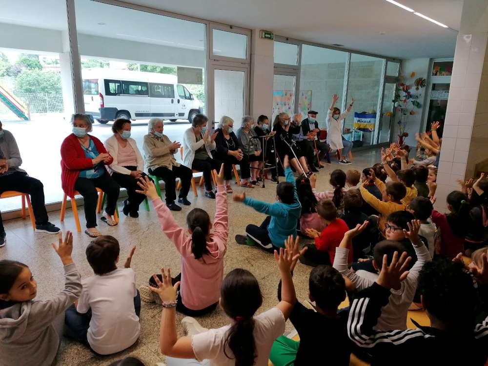 2206 intergeracionalidade crasto04